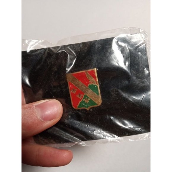 U.S. ARMY 113TH FIELD ARTILLERY REGIMENT UNIT CREST (5b6) *‎ - Picture 1 of 3